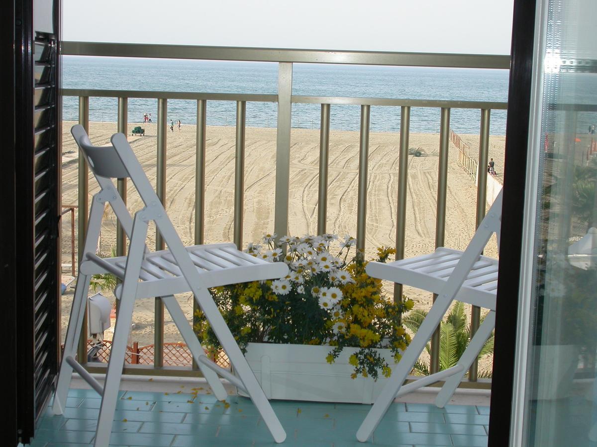 マルゲリータ・ディ・サヴォイア Le Nereidi Beb Bed & Breakfast エクステリア 写真